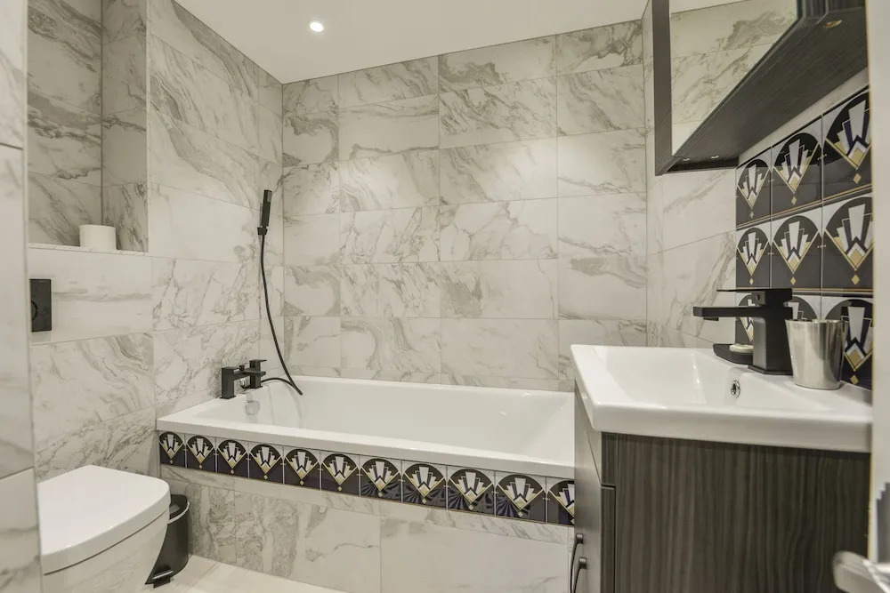 24 Burgh Island Causeway