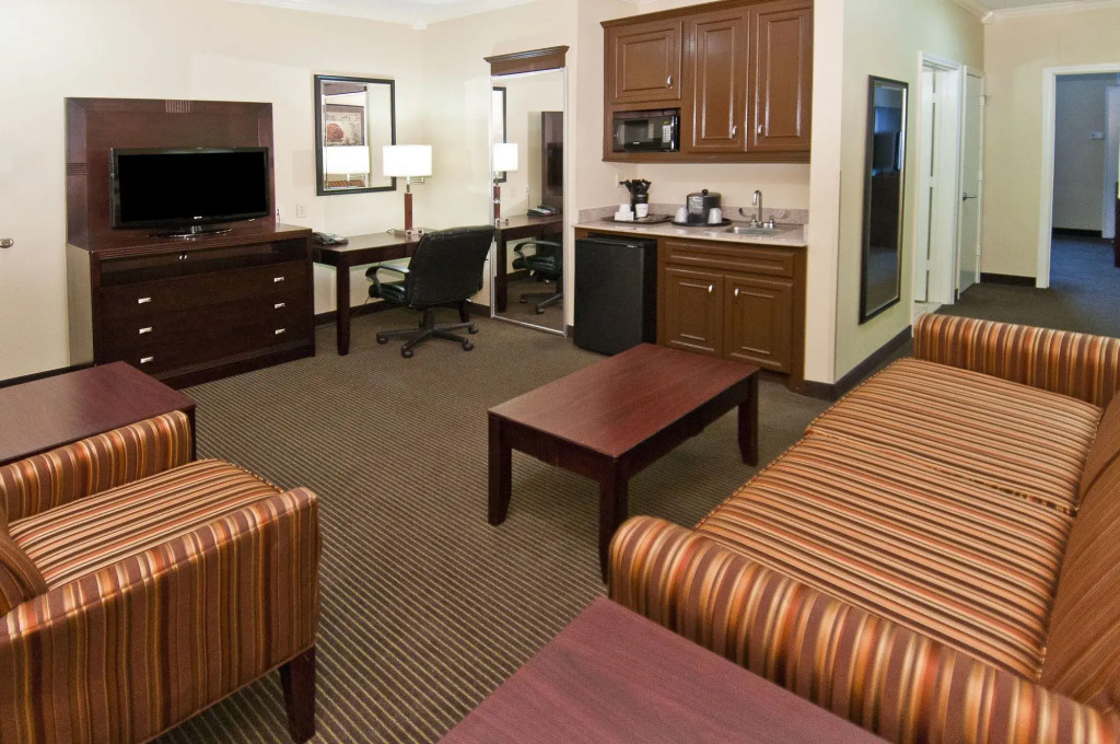 Wyndham Lake Charles near Casinos