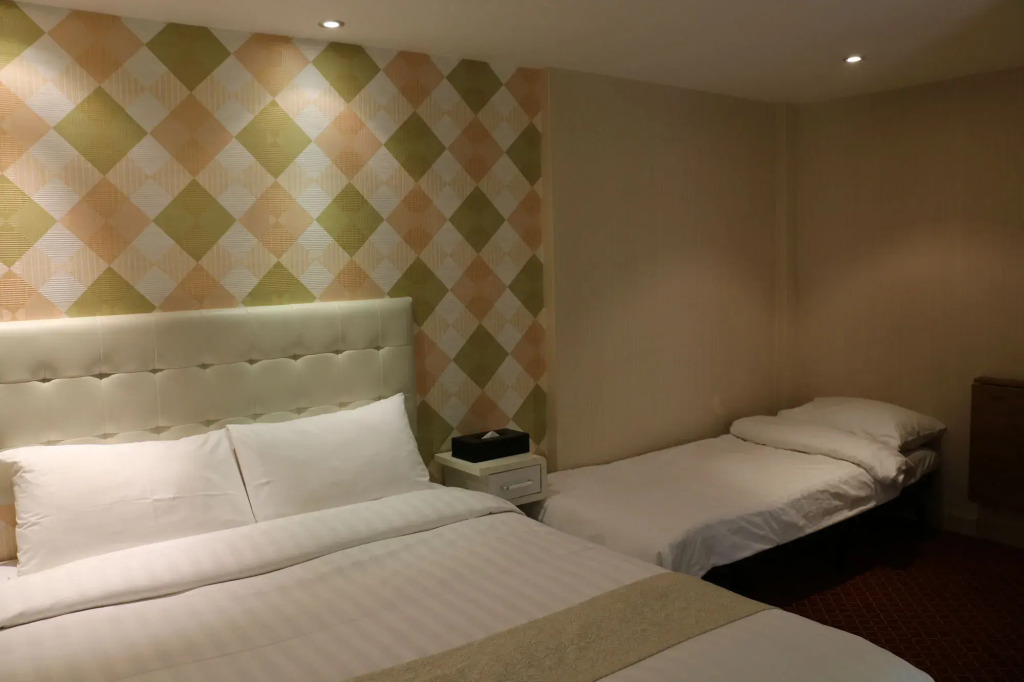 B & B Cheung Chau