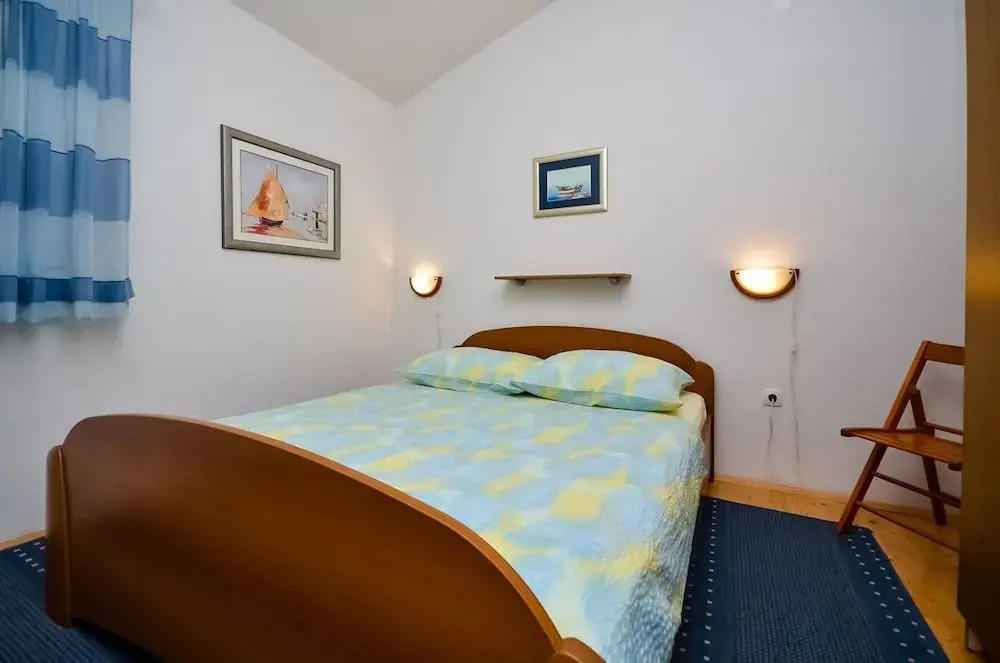 Apartments Zlatko