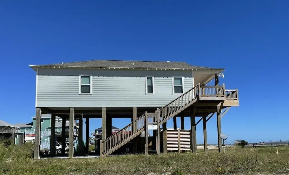 The Shore House 3 Bedroom Home by RedAwning