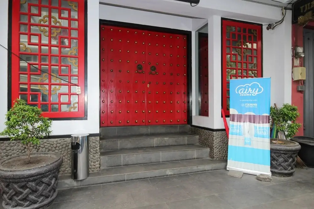 Tjiang Residence