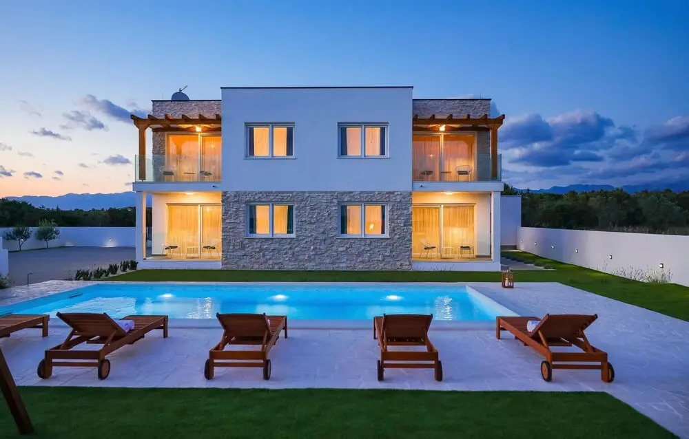Pet Friendly Home In Vrsi