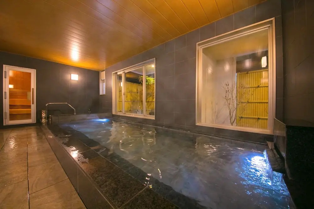 Smile Hotel Anan