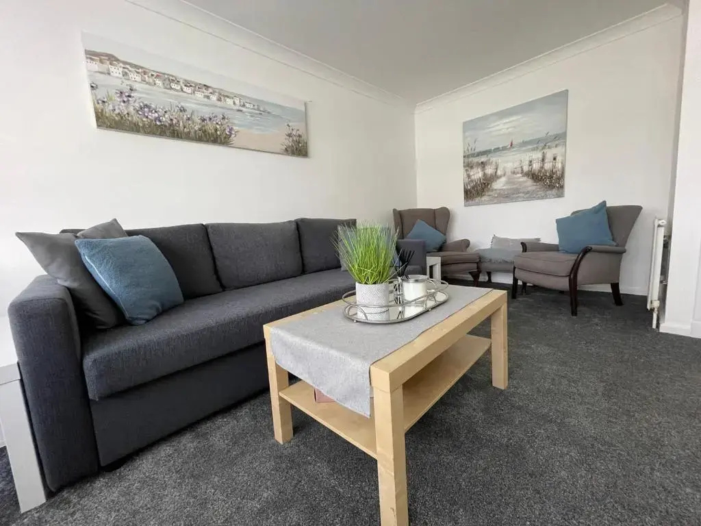 Warminster Apartment Bliss on the bay just a stone's throw away