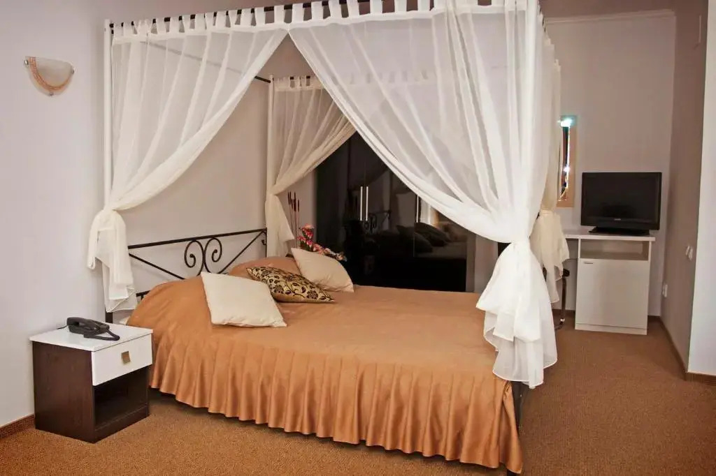 RHC Royal Hotel