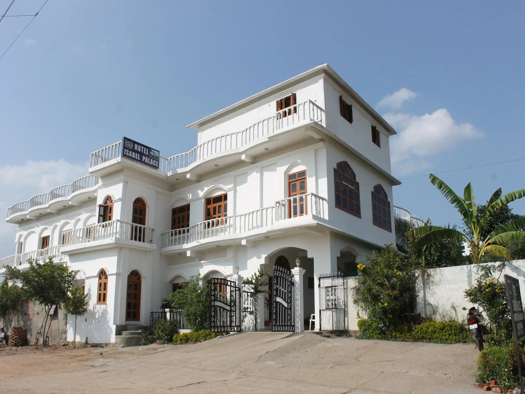 Hotel Isabel Palace