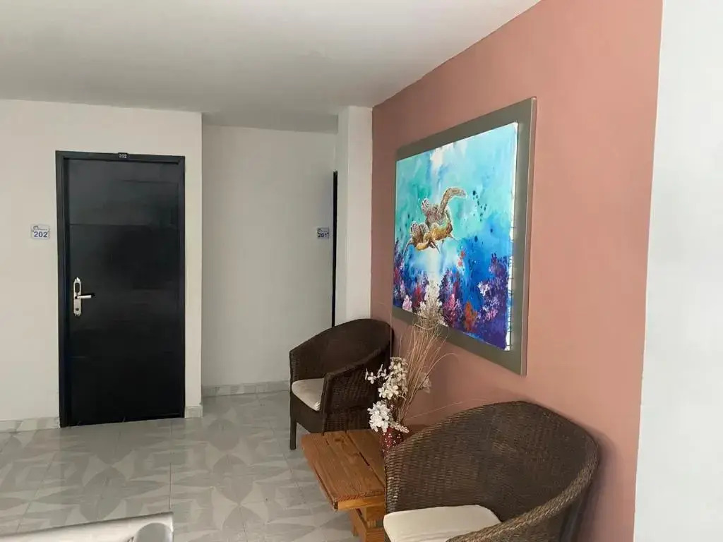 Hotel Olas Marinas Inn
