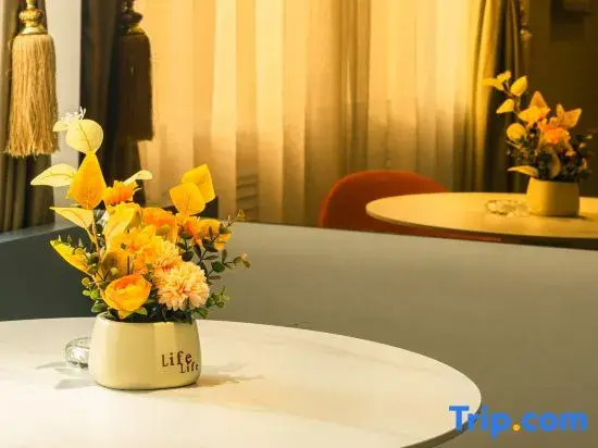 Resigya Hotel (Daqing Northeast Petroleum University)