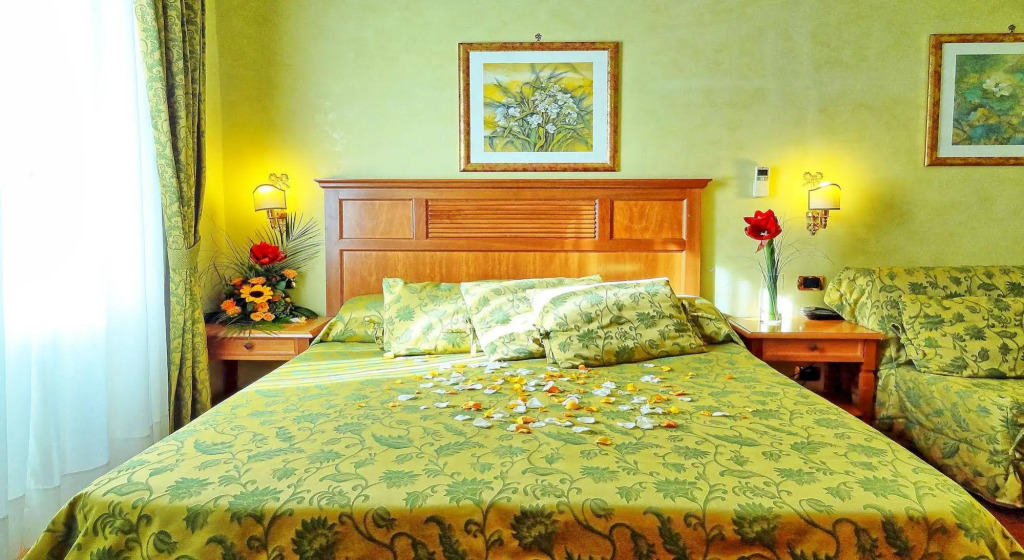 La Fenice Rooms