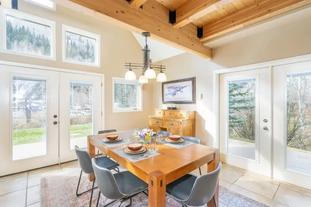 Huge Riverfront Deck + Walk Everywhere Viking Lodge 100a 3 Bedroom Condo by RedAwning