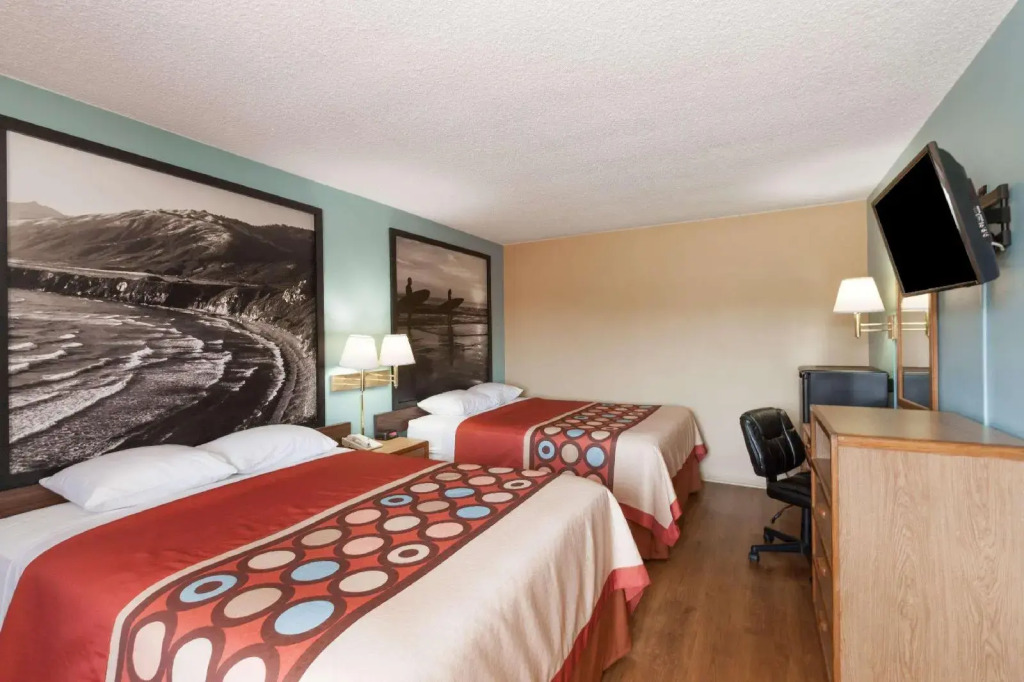 Super 8 Santa Barbara Goleta