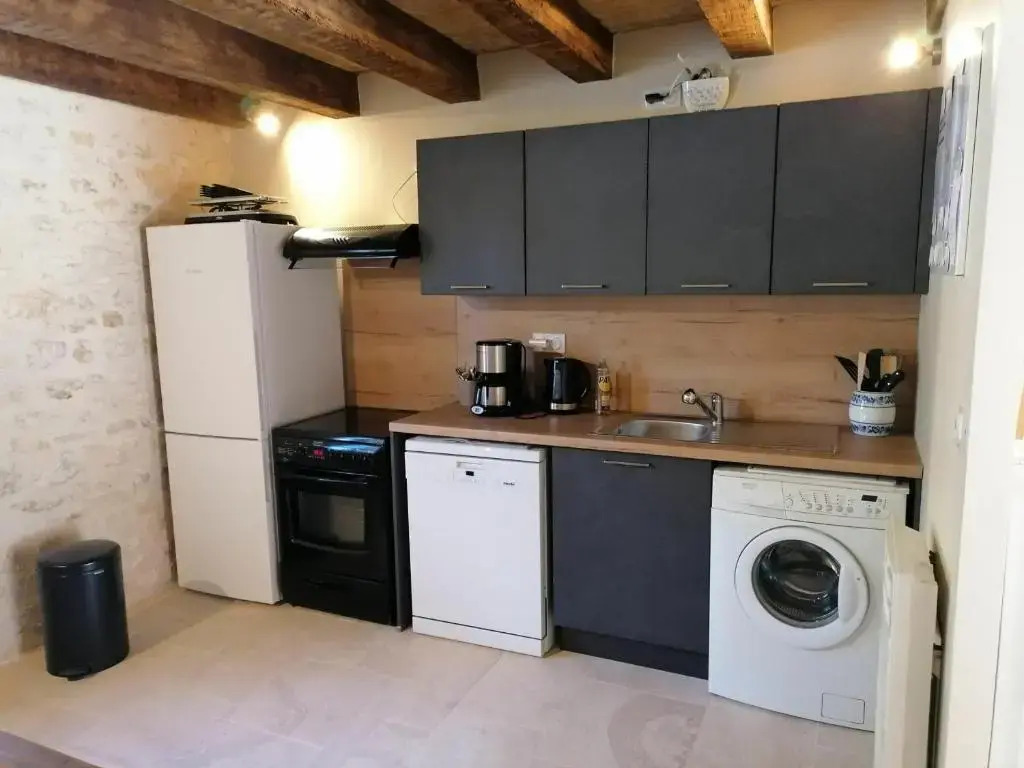 Gîte familial au calme avec parc et jardin, pour 8 personnes, près d’un château historique - FR-1-586-15