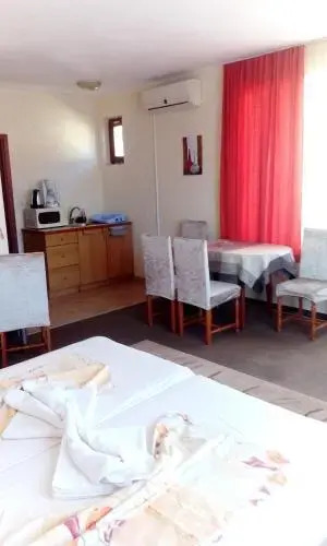 Nirvana Guest House