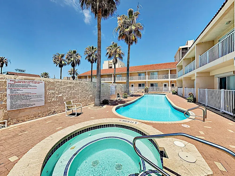 New Listing! Island W/ Pool, Walk To Beach 2 Bedroom Condo