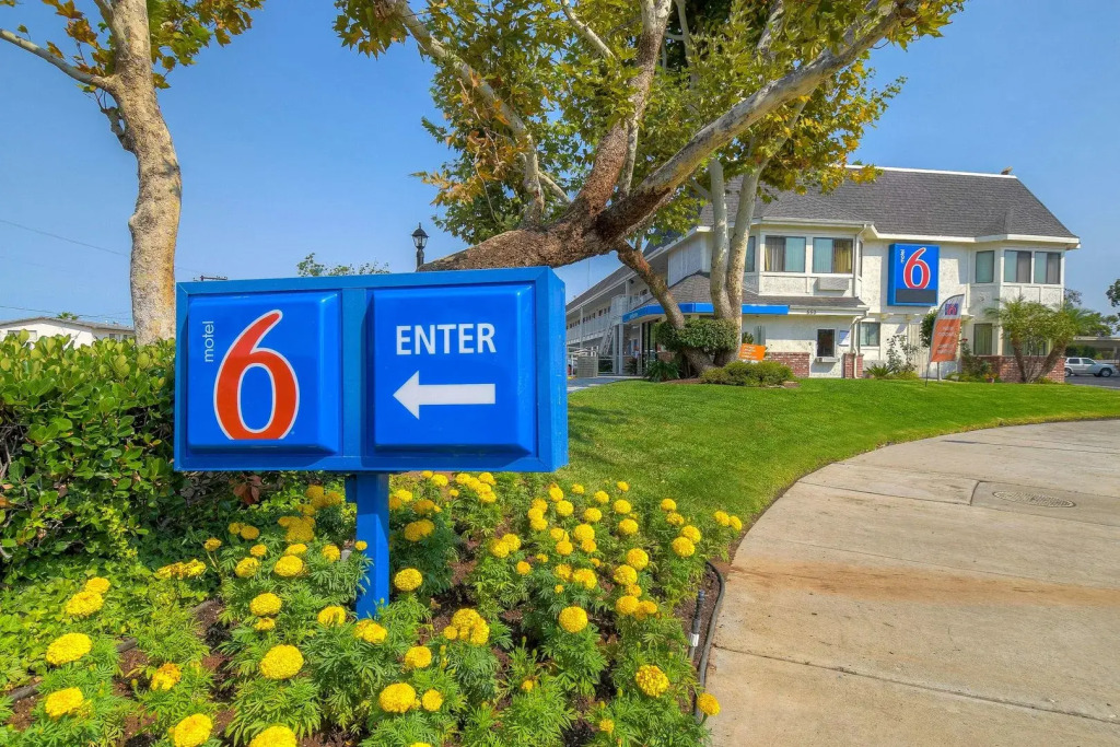 Motel 6-El Cajon, CA - San Diego