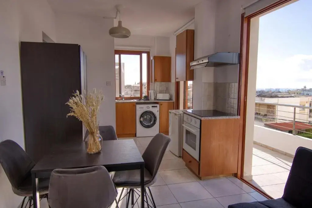 Phaedrus Living City Flat Palas 101