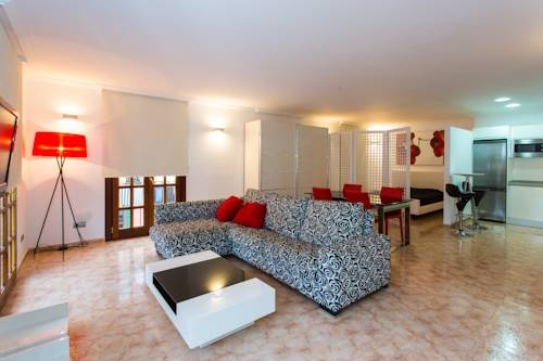 Luxury Studio Apartment La Plaza