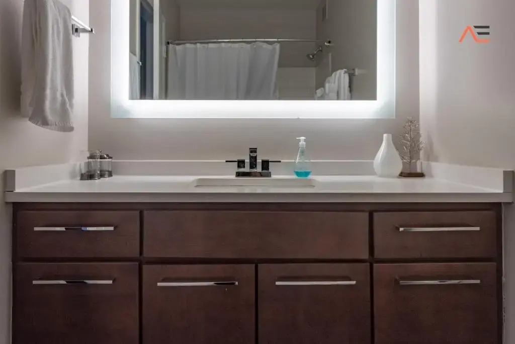 ENVITAE 3BR Downtown Luxurious Suite Views & Pool