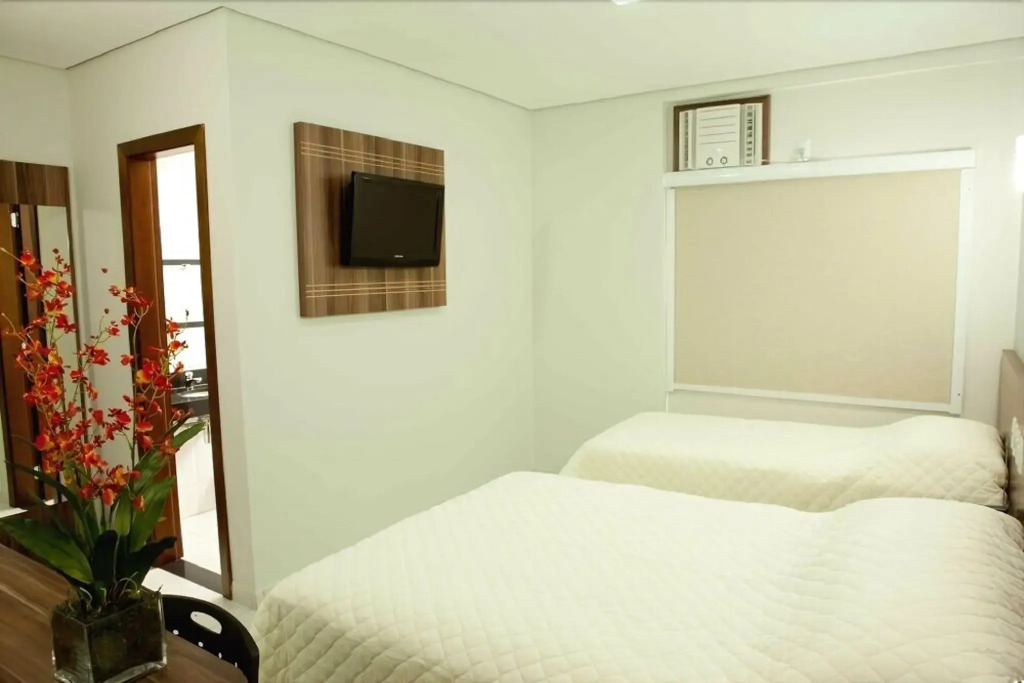 Serras Hotel