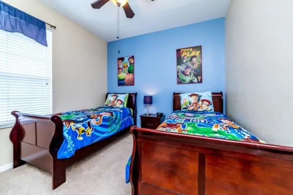 Stylish 3 Bedroom Bathroom Condo In Windsor Hills- 5 Minutes From Disney Townhouse by Redawning