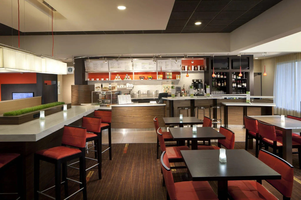 Courtyard Miami Airport West Doral