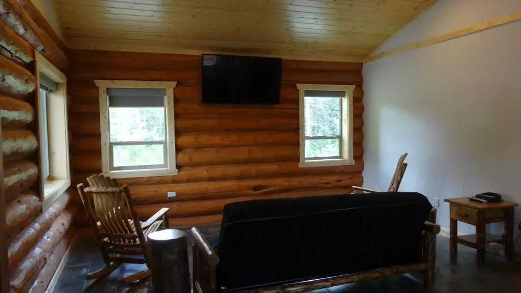 Log Inn Bonners Ferry