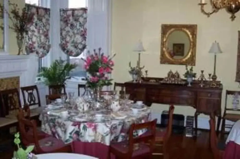Bennett House Bed & Breakfast