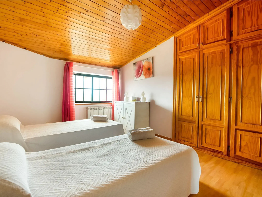 Spacious holiday home in Santiago de Compostela with pool