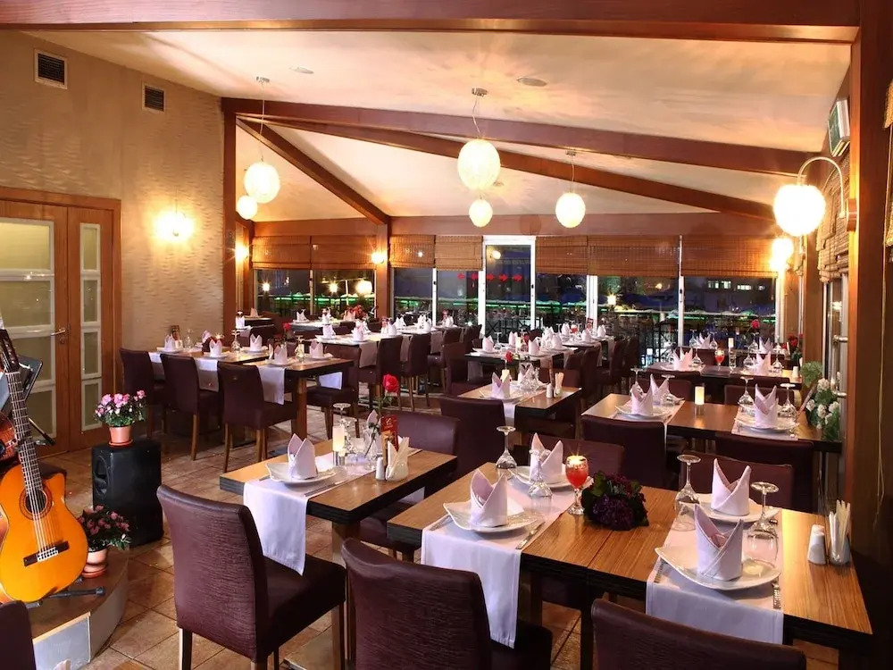 Sultan Hotel-Restaurant-Bistro
