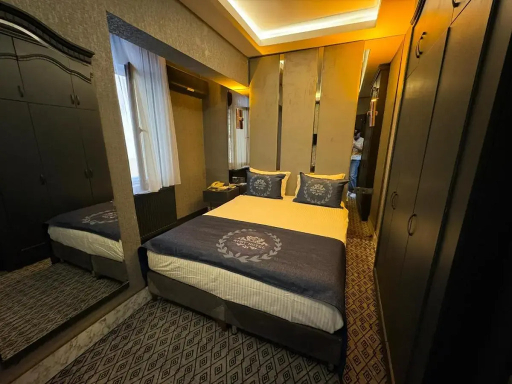 Royal Anka Hotel