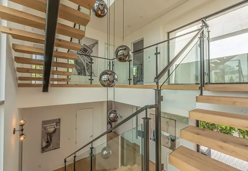 Laurel Modern Villa