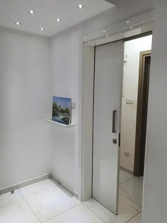 Immaculate 2-bed Apartment in Larnaca
