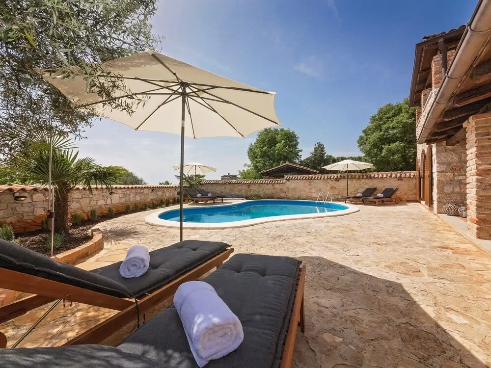 Renovated Holiday Home With Private Pool at 5 km From the Resort of Porec and Beach