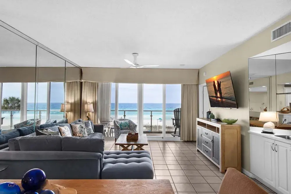 Sterling Sands 209