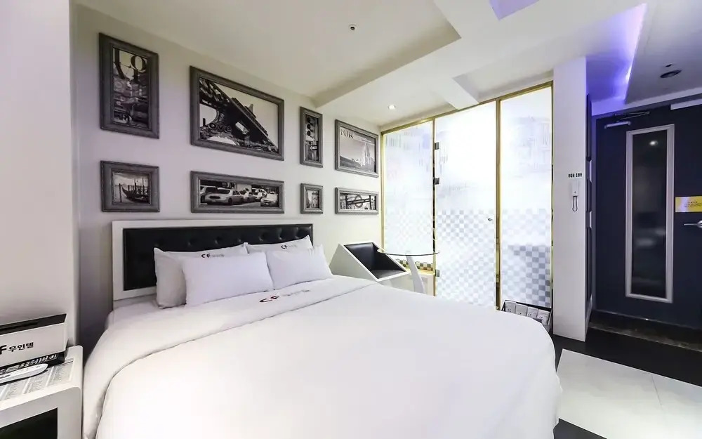 Jinju CF Self Check-in Motel