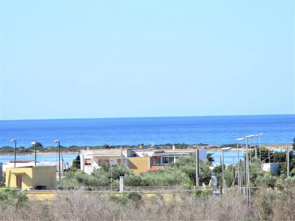 Porto Cesareo Air-conditioned Villa 12 beds Torre Cesarea