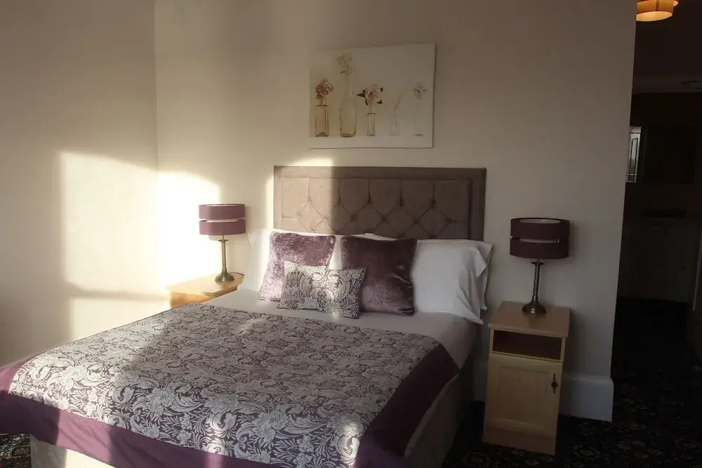 Bryn-Y-Mor Hotel