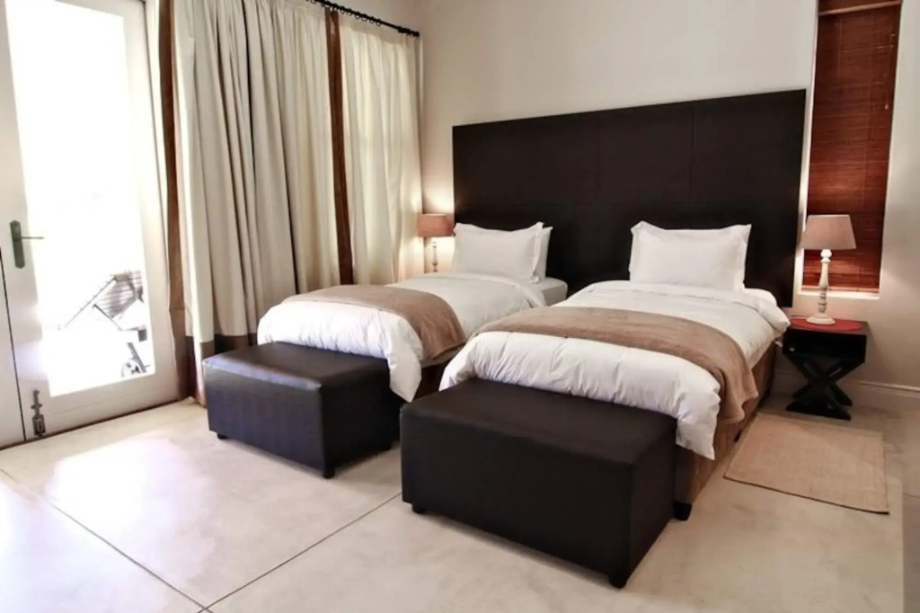 Gaikou Lodge