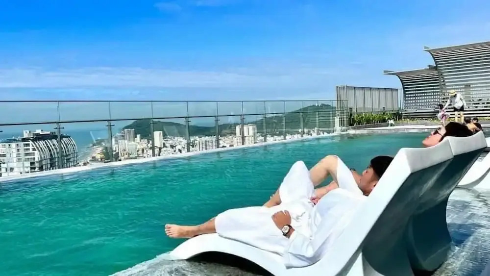 VIP THE SÓNG APARTMENT NEAR THE BEACH 5 STAR