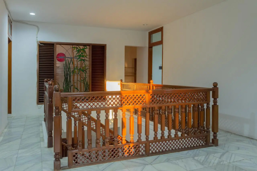 OYO 366 Thamadhiro Residence