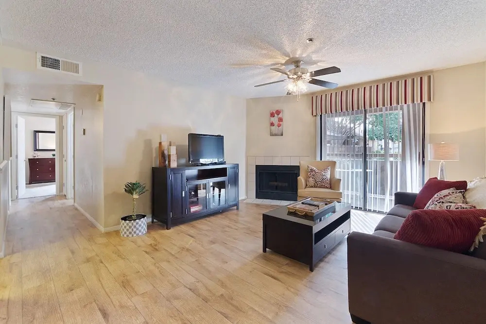 The Luxe Suites of Tempe - Pool - Fitness Center