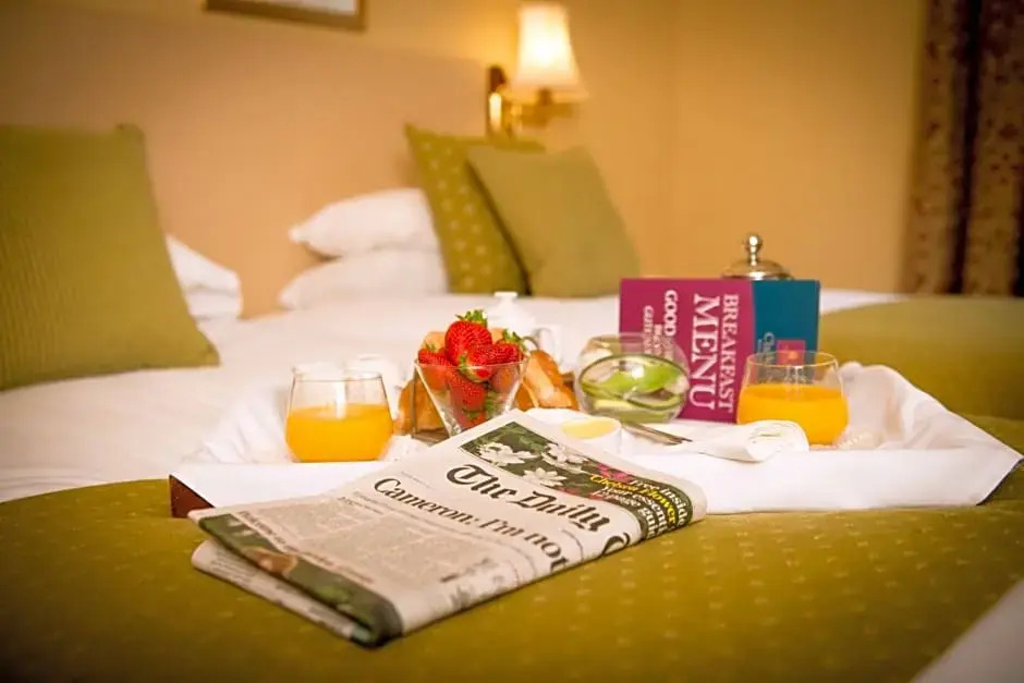 Glen-Yr-Afon House Hotel