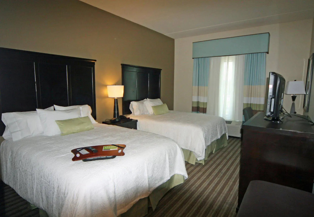 Hampton Inn and Suites Swansboro Near Camp Lejeune