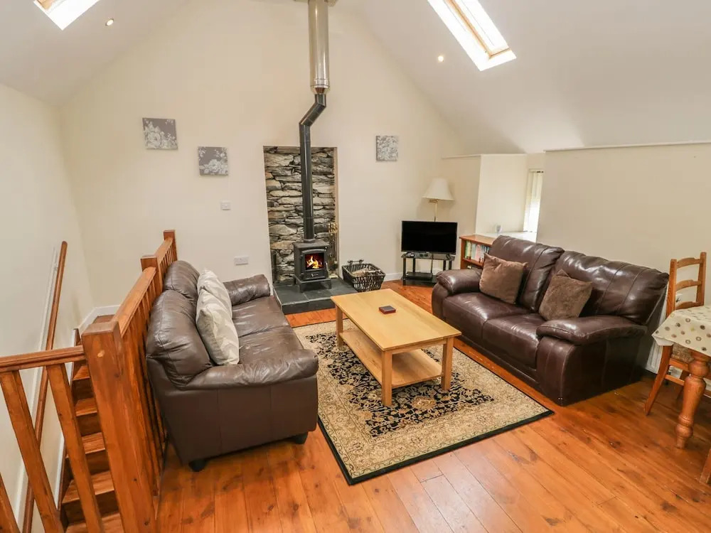 Hendoll Cottage 2