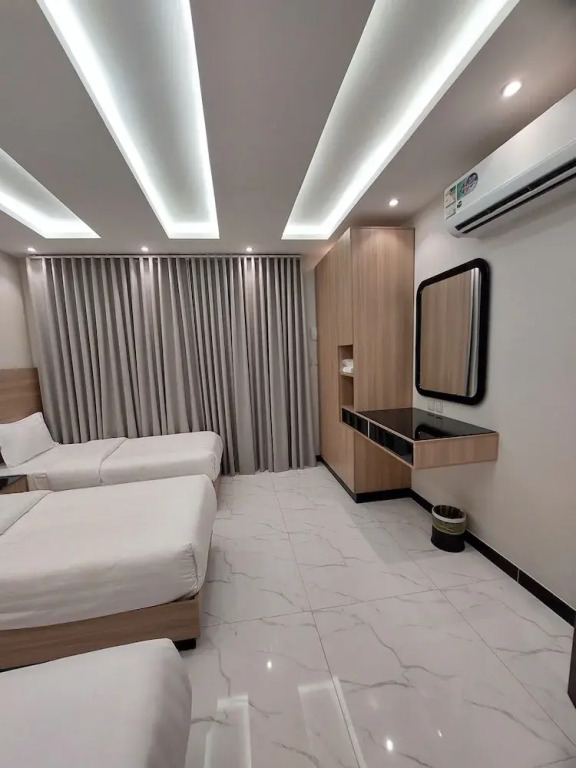 Elite House