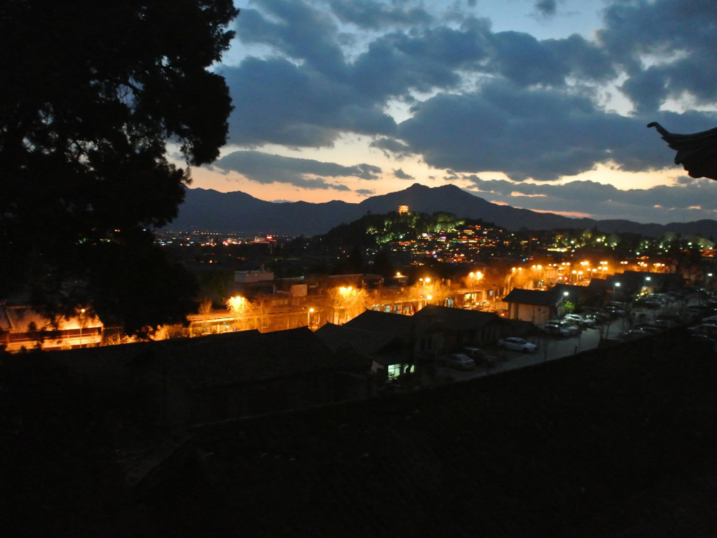 LiJiang Garden vacation PuZhi hotel