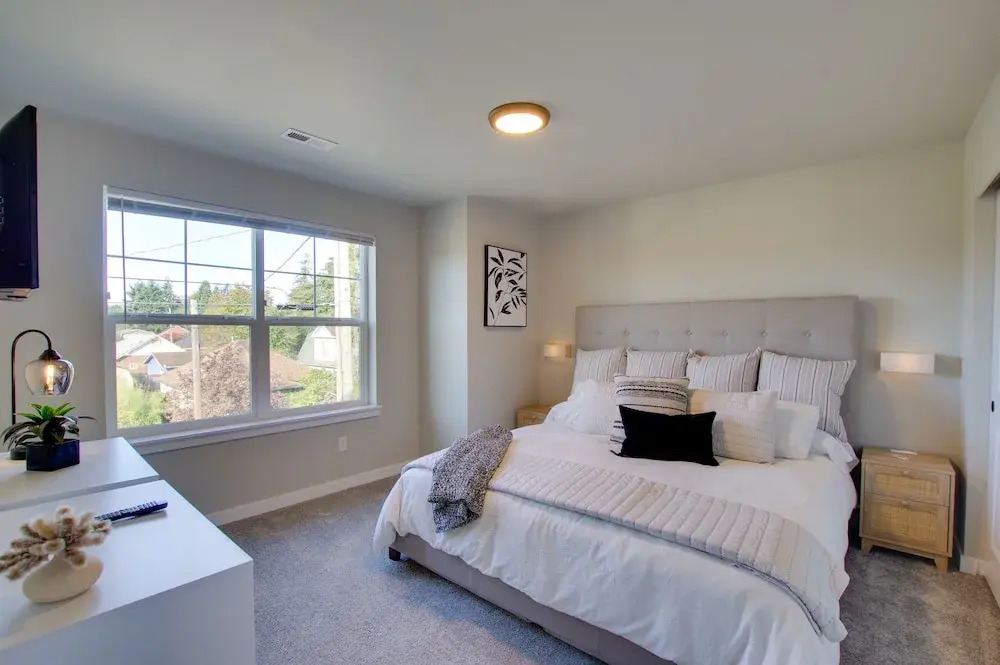 Monroe Apartment Near Evergreen State Fairgrounds!
