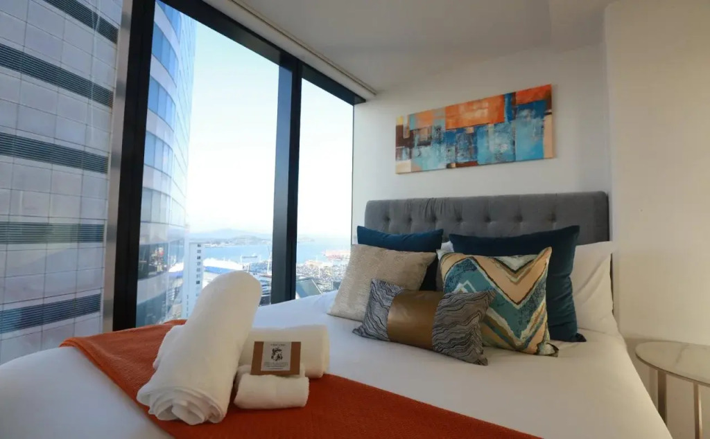 Everest Serviced Apartments on Albert