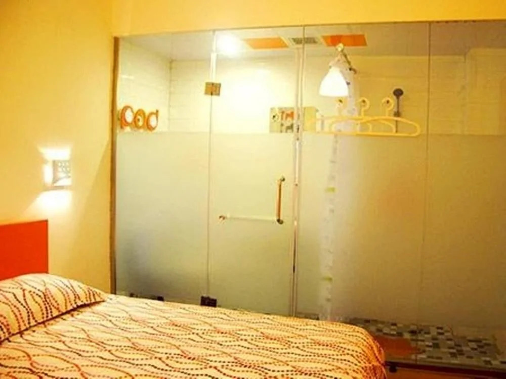 Buding Hotel